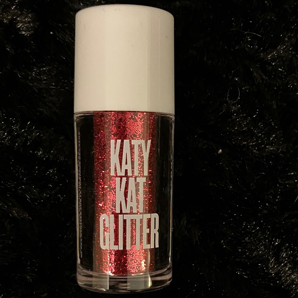 NWOP Katy Kat Glitter by Cover Girl and Katy Perry! Rare color, pink/red